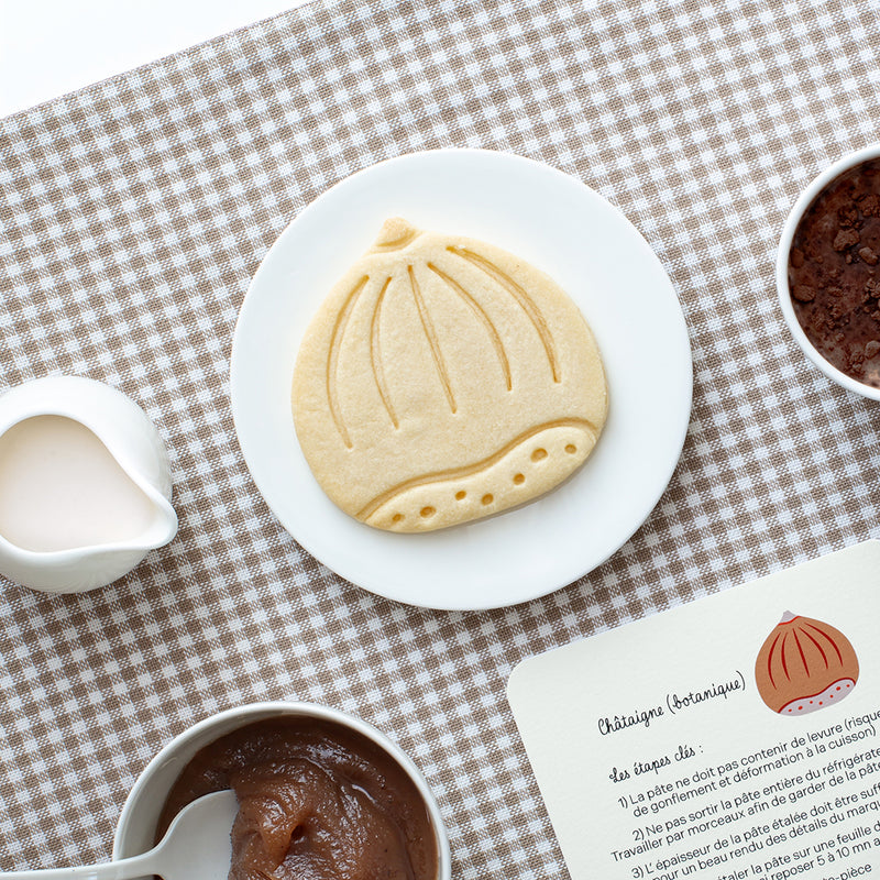 Offrez et partagez vos créations gourmandes ! Minty Hours crée de beaux emporte-pièces à biscuits autour des fêtes de la foi et des jolis événements saisonniers.